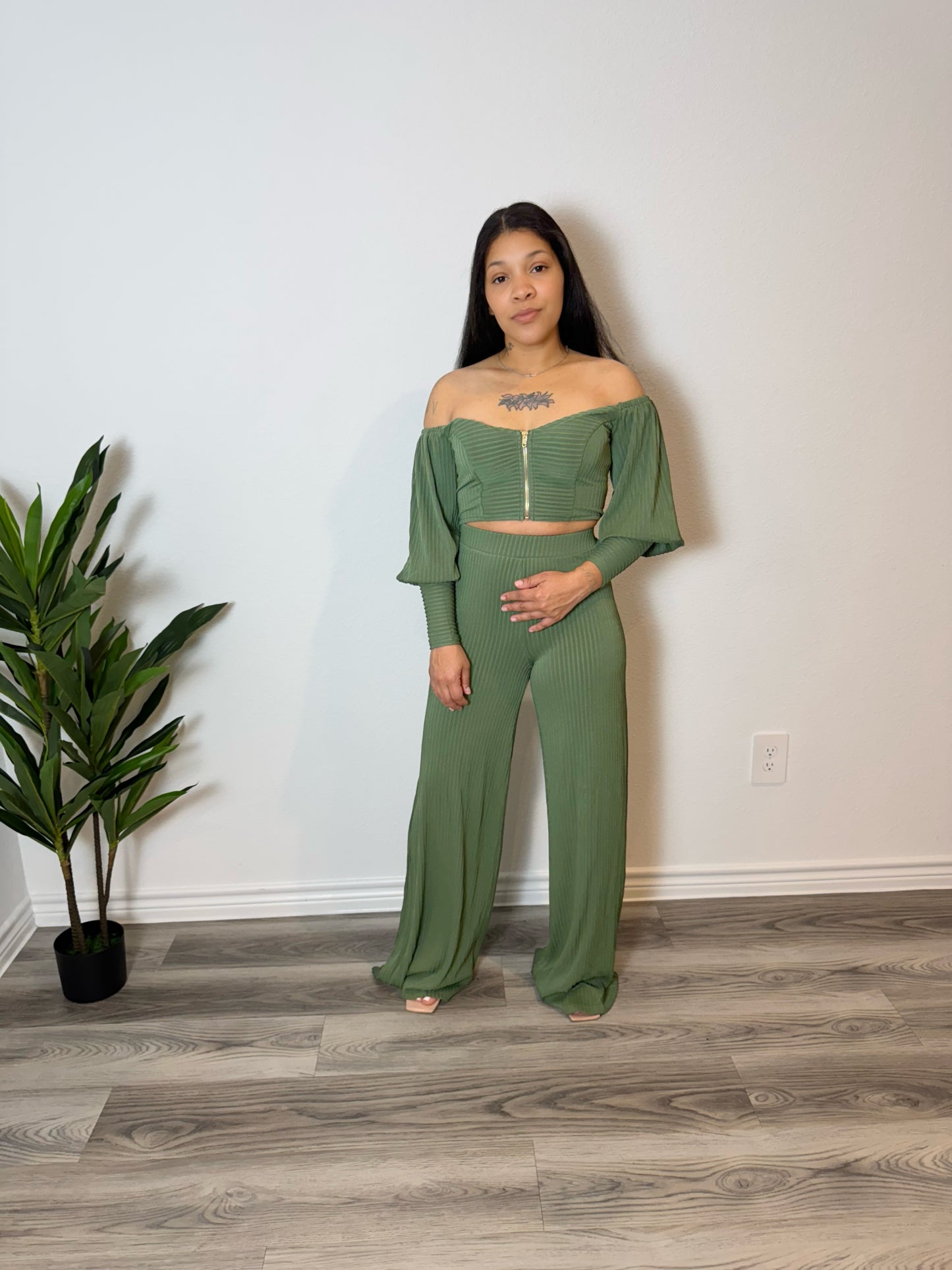 Zinnia Off The Shoulder  Wide-Leg Pant Set- Olive